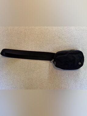 Lululemon Everywhere Belt Bag 1L